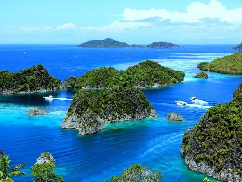 Pulau Eksotis di Indonesia